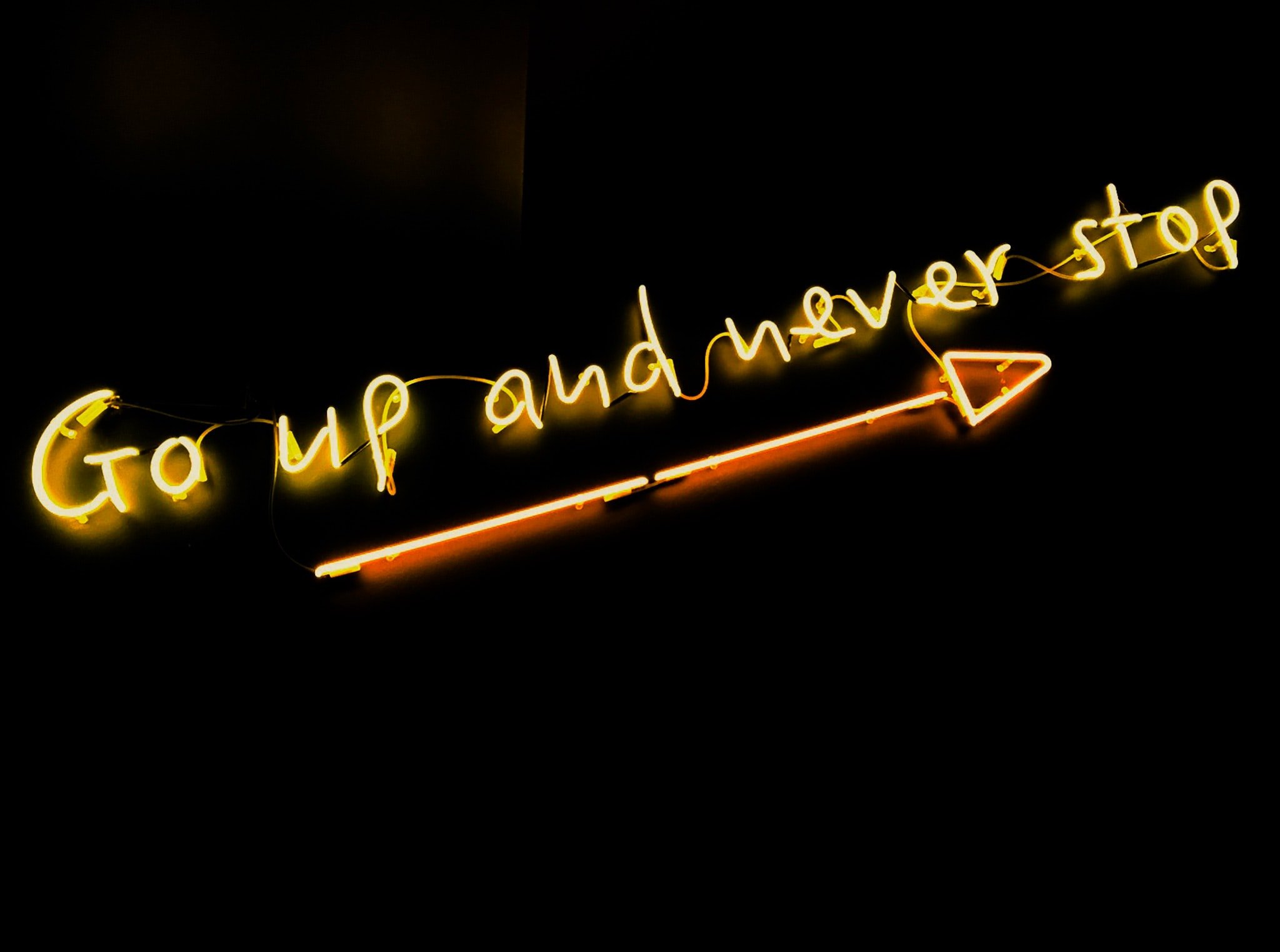 Foto libre de derechos de Fab Lentz en Unsplash Go up.jpg