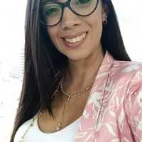 Adriana León