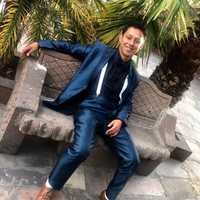Avatar Esteban Velázquez Solano