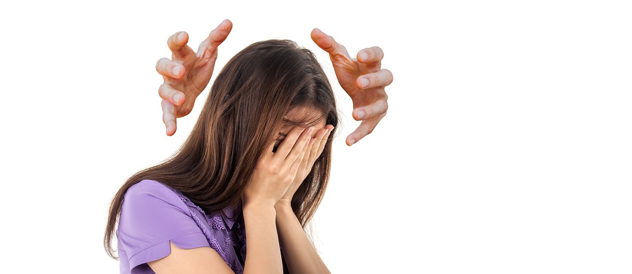 Aprende a prevenir el robo de identidad en menores