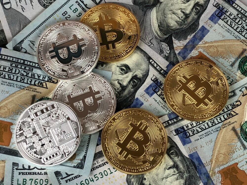 bitcoin dollars.jpg
