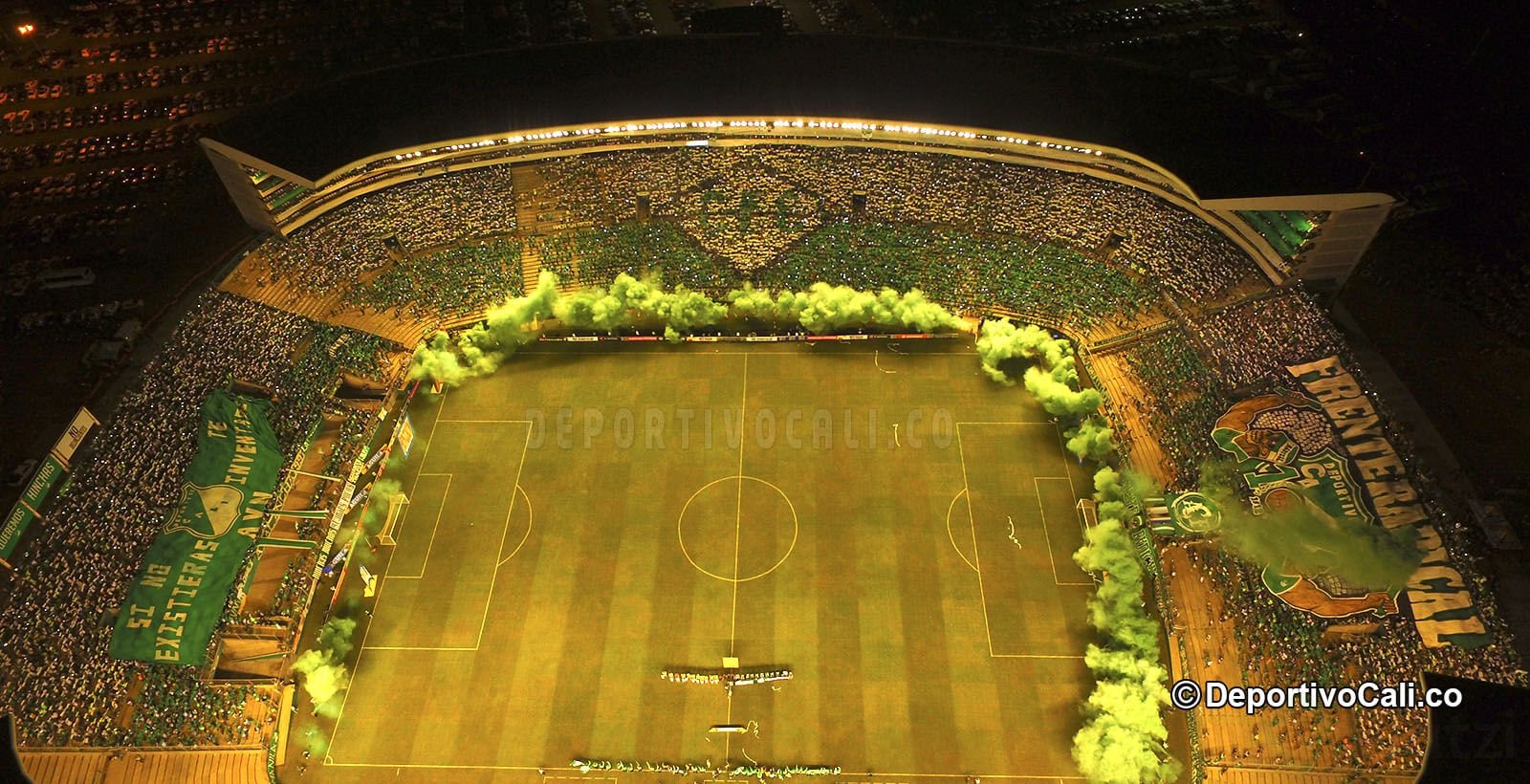 estadio-deportivocali-noche (1).jpg