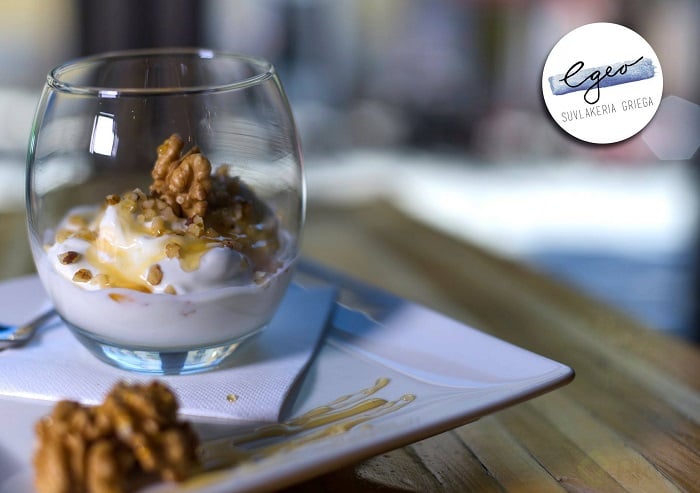 suvlakeria-egeo-postres-cocina-griega-yogurt.jpg